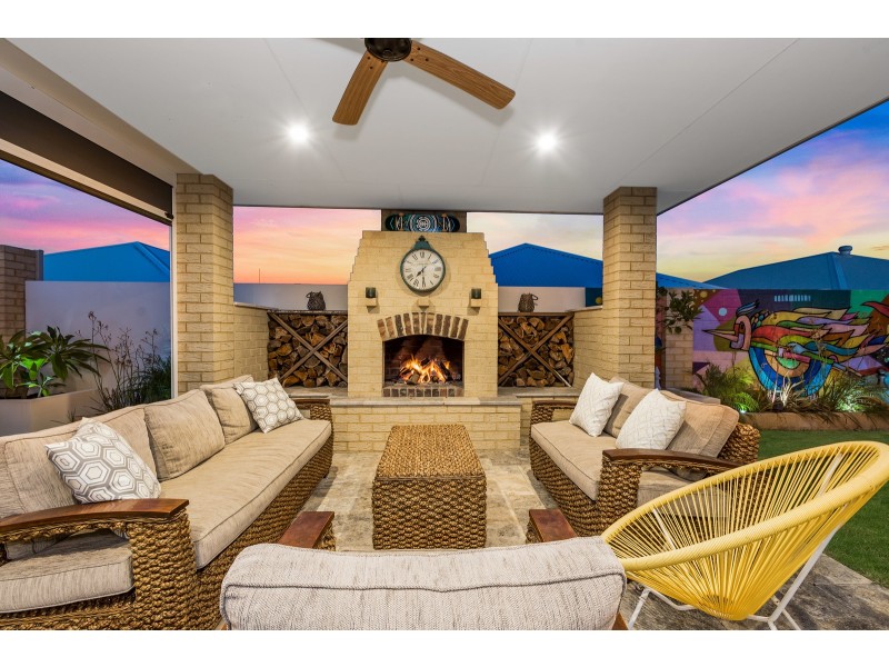 102 Seaside Avenue, Yanchep WA 6035