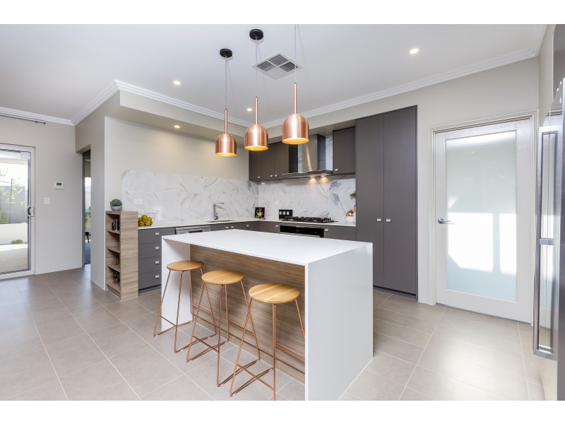 29 Parkside Street, Yanchep WA 6035