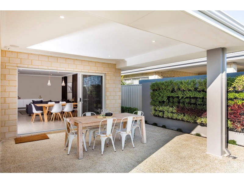 29 Parkside Street, Yanchep WA 6035