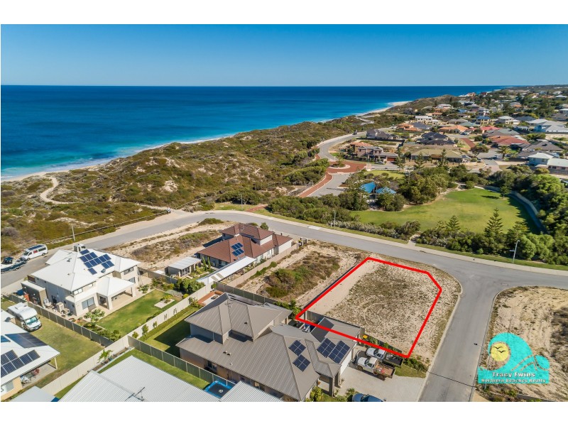 25 Trumpeter Parade, Yanchep WA 6035