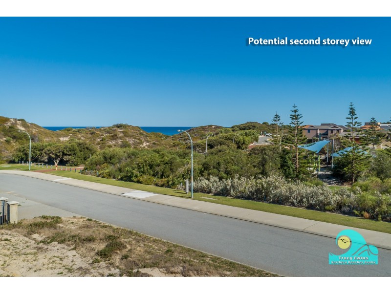 25 Trumpeter Parade, Yanchep WA 6035