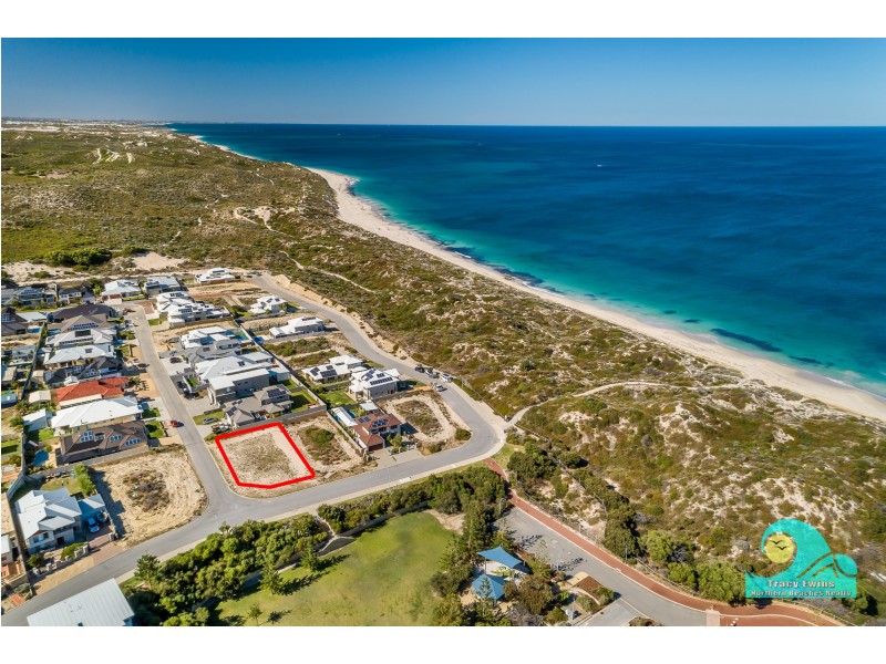 25 Trumpeter Parade, Yanchep WA 6035