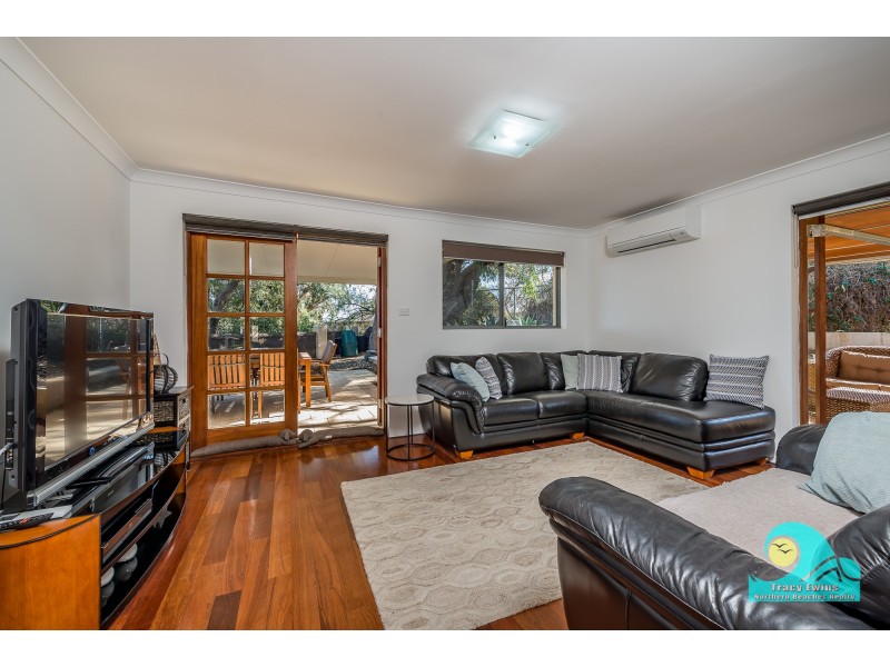 22 Chrisp Place, Yanchep WA 6035