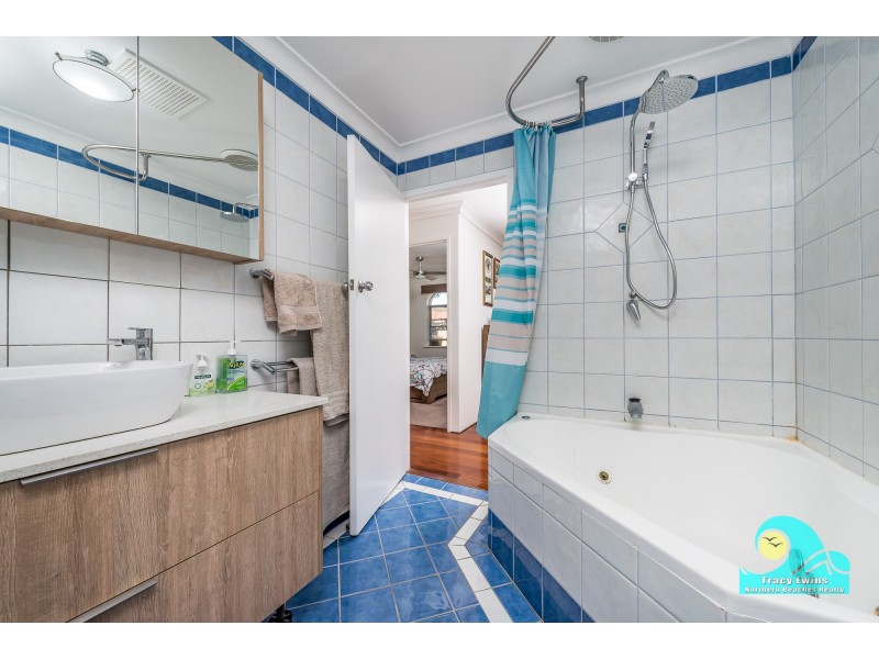 22 Chrisp Place, Yanchep WA 6035