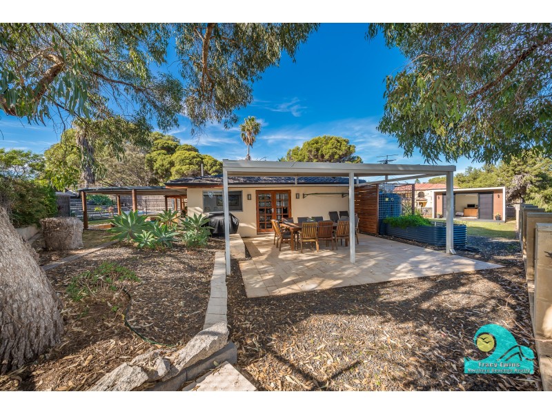 22 Chrisp Place, Yanchep WA 6035