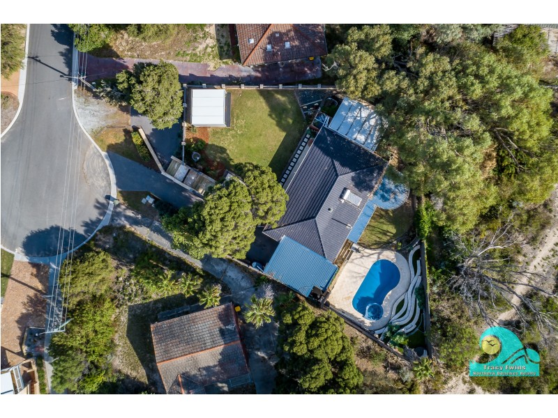 22 Chrisp Place, Yanchep WA 6035 Floorplan