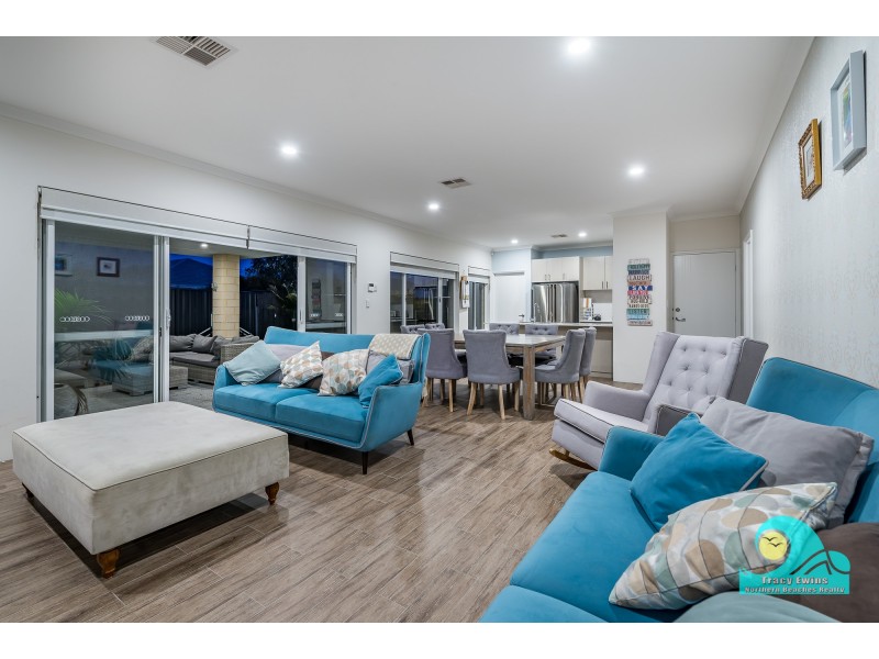 52 Parkland Drive, Yanchep WA 6035