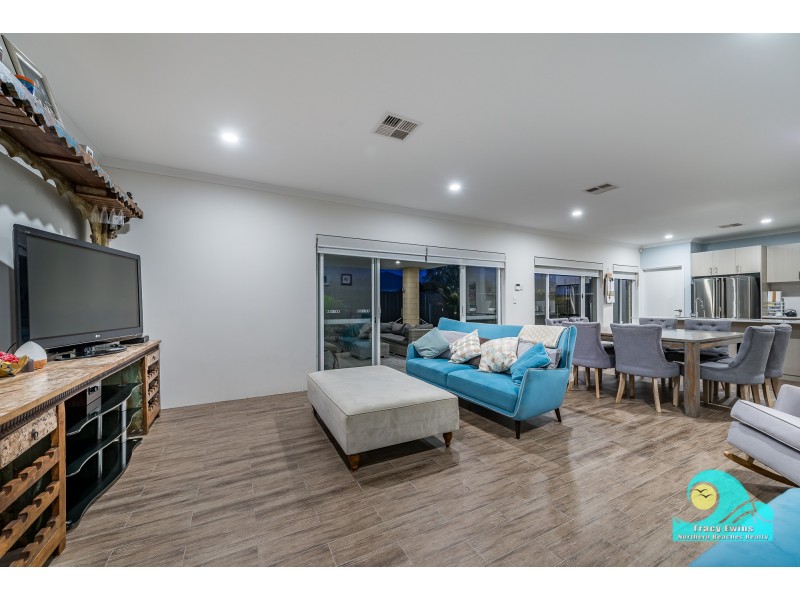 52 Parkland Drive, Yanchep WA 6035