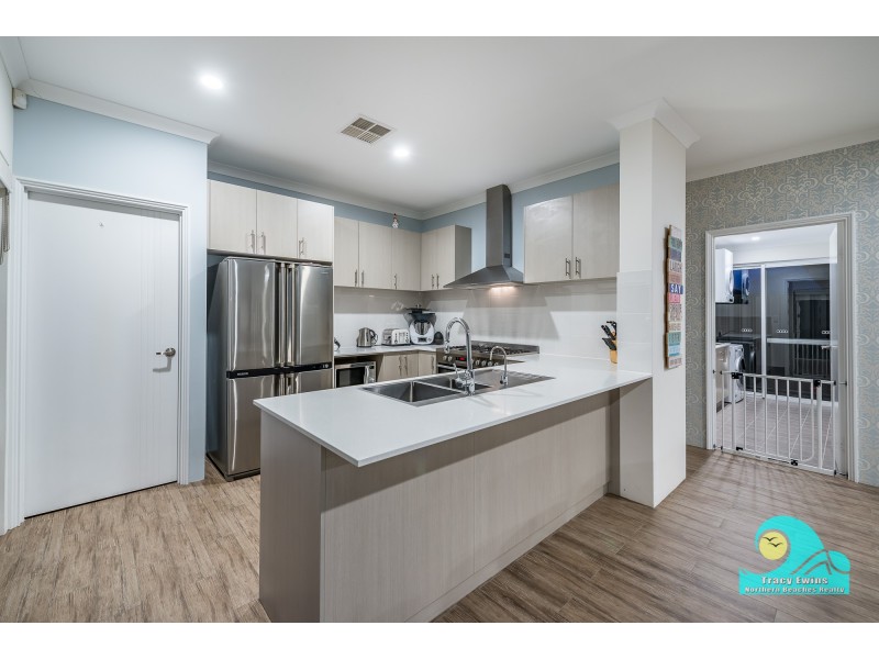 52 Parkland Drive, Yanchep WA 6035