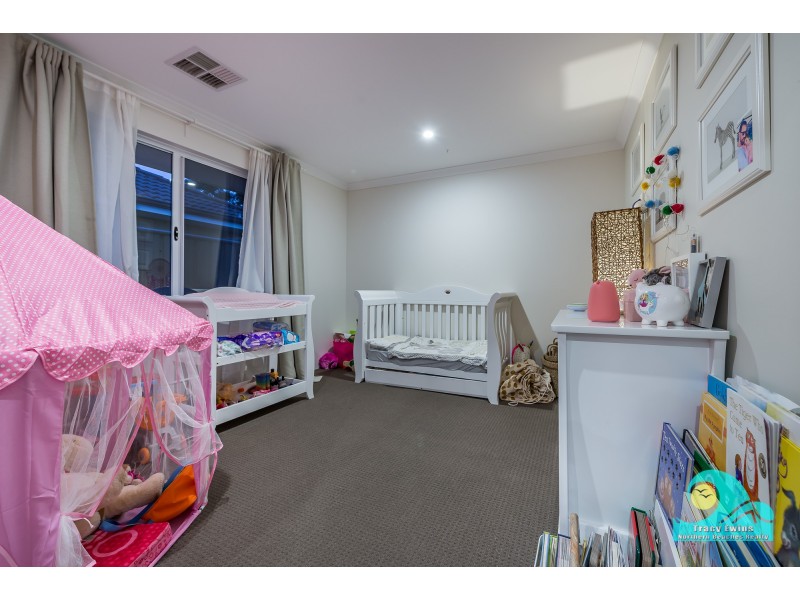 52 Parkland Drive, Yanchep WA 6035