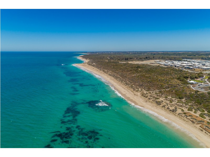 16 Cuttlefish Street, Yanchep WA 6035