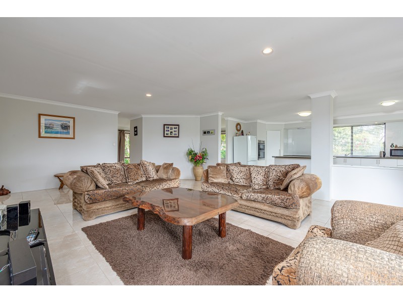 1 Truro Court, Yanchep WA 6035