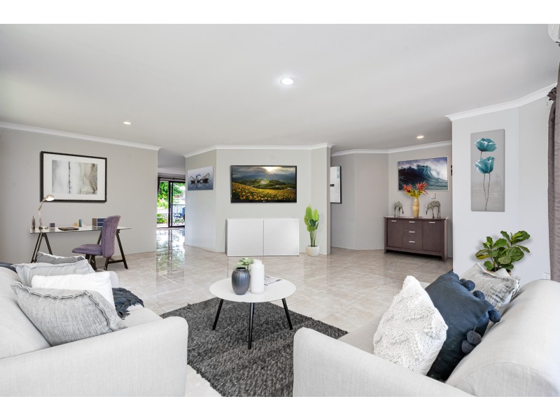 1 Truro Court, Yanchep WA 6035