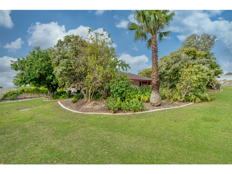 1 Truro Court, Yanchep WA 6035