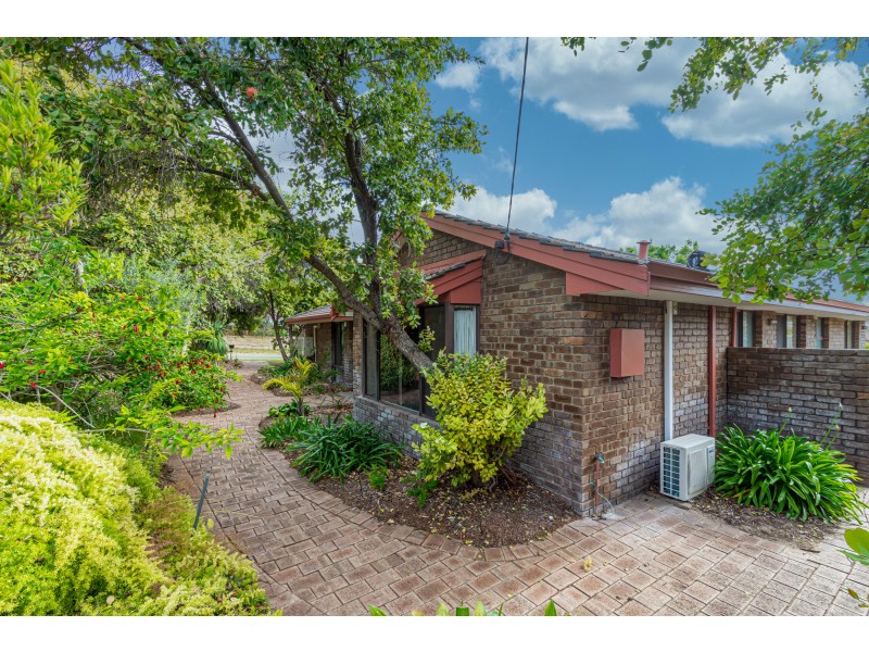 1 Truro Court, Yanchep WA 6035