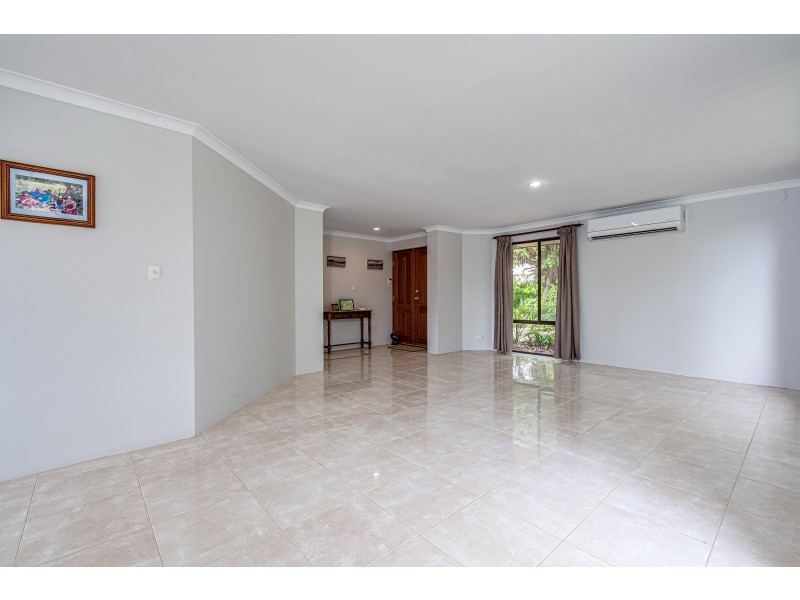 1 Truro Court, Yanchep WA 6035