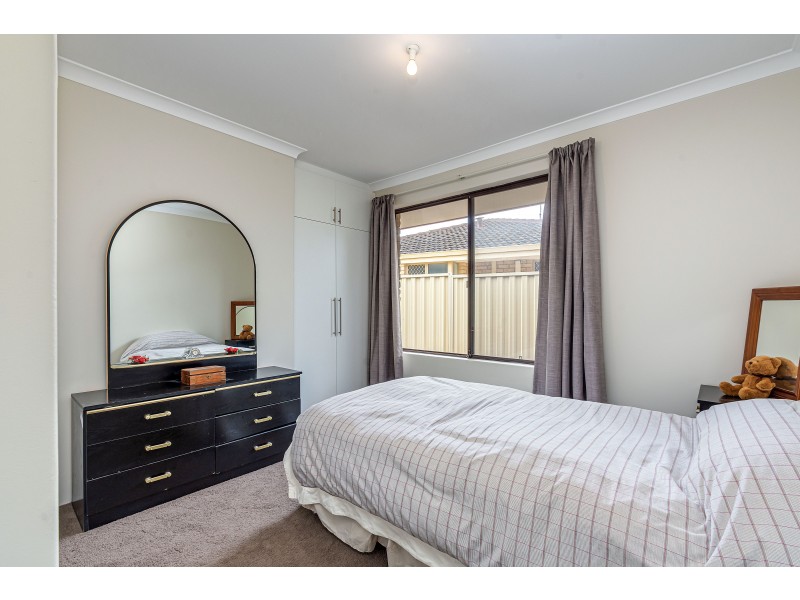 1 Truro Court, Yanchep WA 6035