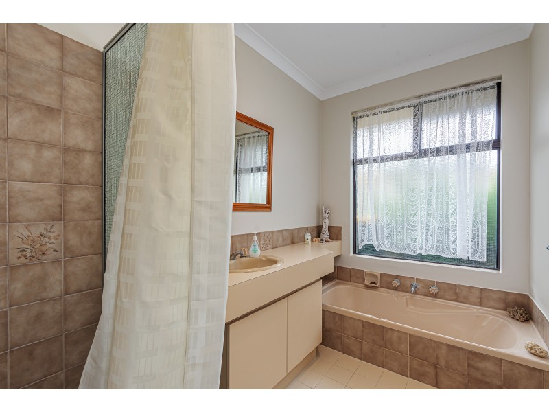 1 Truro Court, Yanchep WA 6035