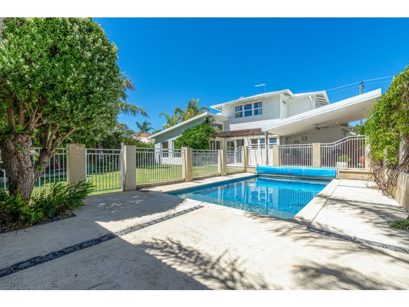 92 St Andrews Drive, Yanchep WA 6035