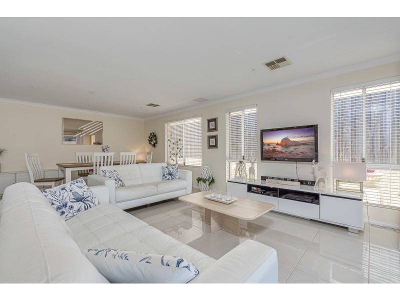 24 Spiral Flag Road, Yanchep WA 6035