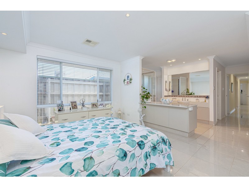 24 Spiral Flag Road, Yanchep WA 6035