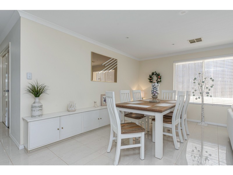 24 Spiral Flag Road, Yanchep WA 6035