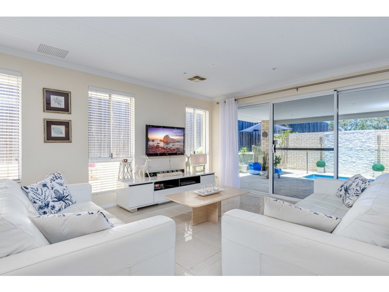 24 Spiral Flag Road, Yanchep WA 6035