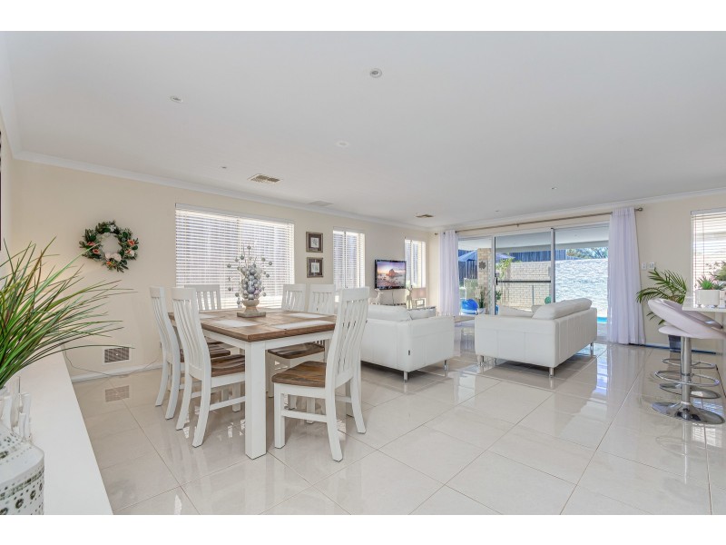 24 Spiral Flag Road, Yanchep WA 6035