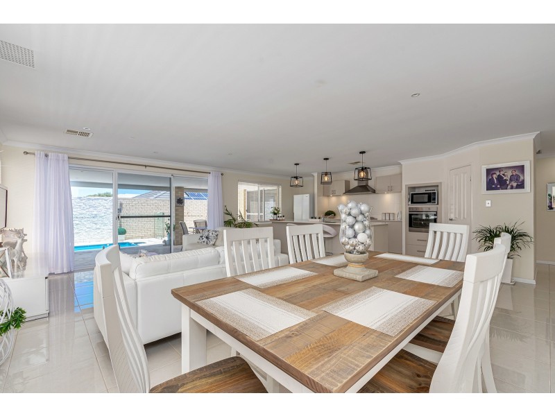 24 Spiral Flag Road, Yanchep WA 6035