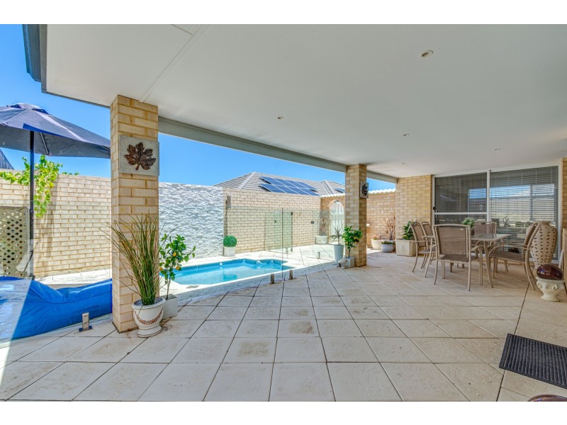 24 Spiral Flag Road, Yanchep WA 6035
