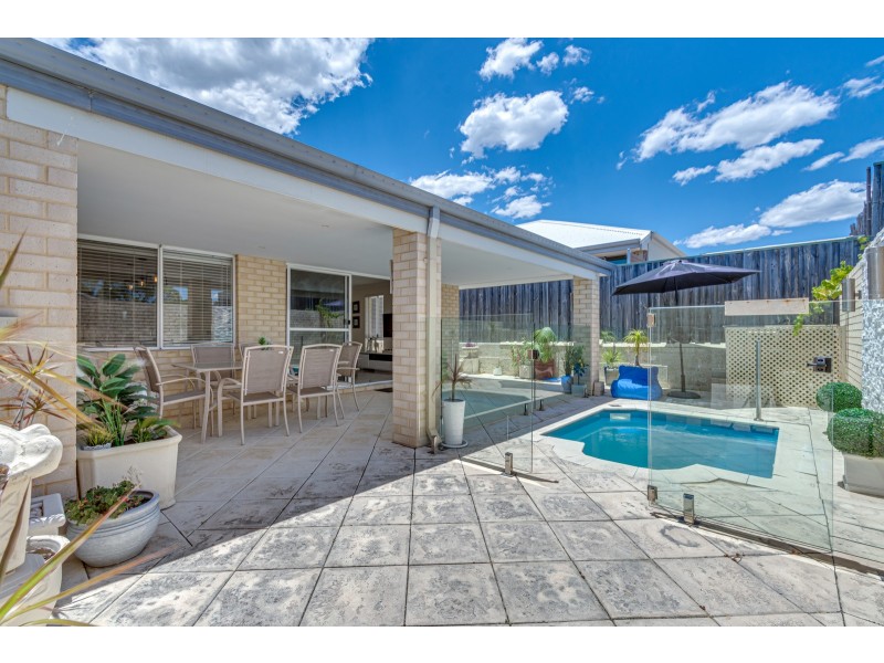 24 Spiral Flag Road, Yanchep WA 6035