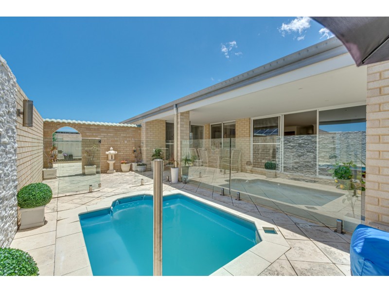 24 Spiral Flag Road, Yanchep WA 6035