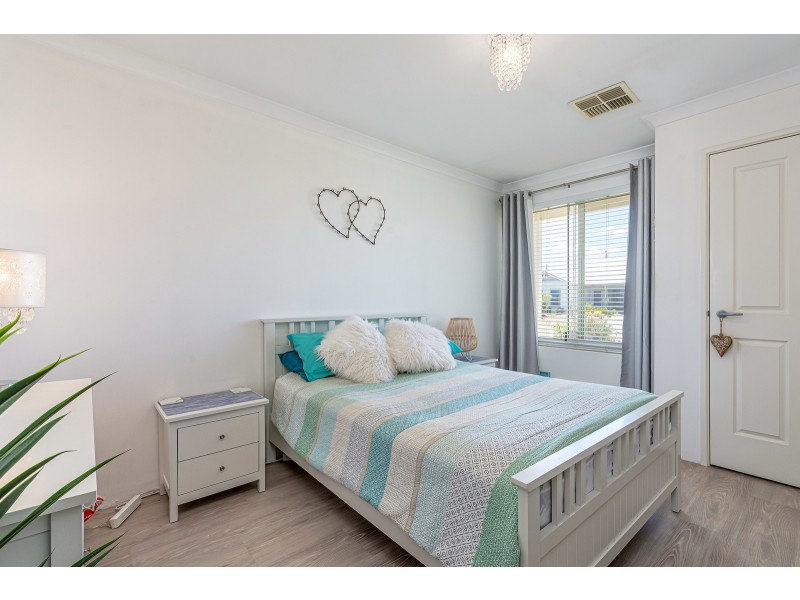 24 Spiral Flag Road, Yanchep WA 6035