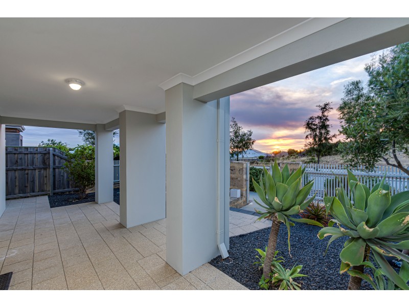 40 Seaside Avenue, Yanchep WA 6035