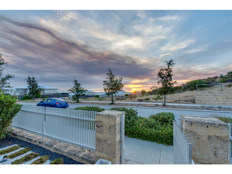 40 Seaside Avenue, Yanchep WA 6035