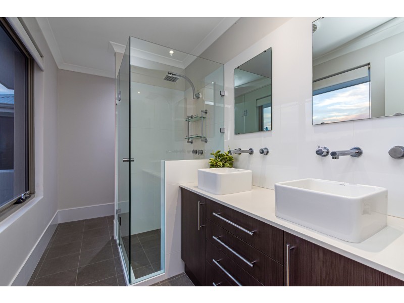 40 Seaside Avenue, Yanchep WA 6035