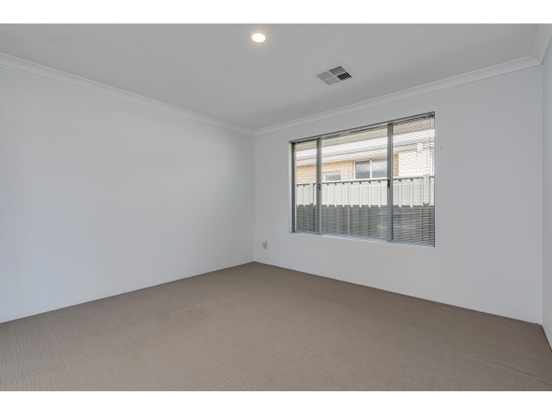 16 Bunker Crescent, Yanchep WA 6035