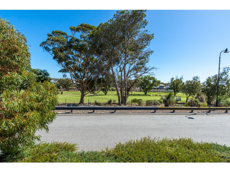 16 Bunker Crescent, Yanchep WA 6035