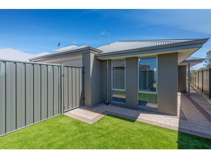 16 Bunker Crescent, Yanchep WA 6035
