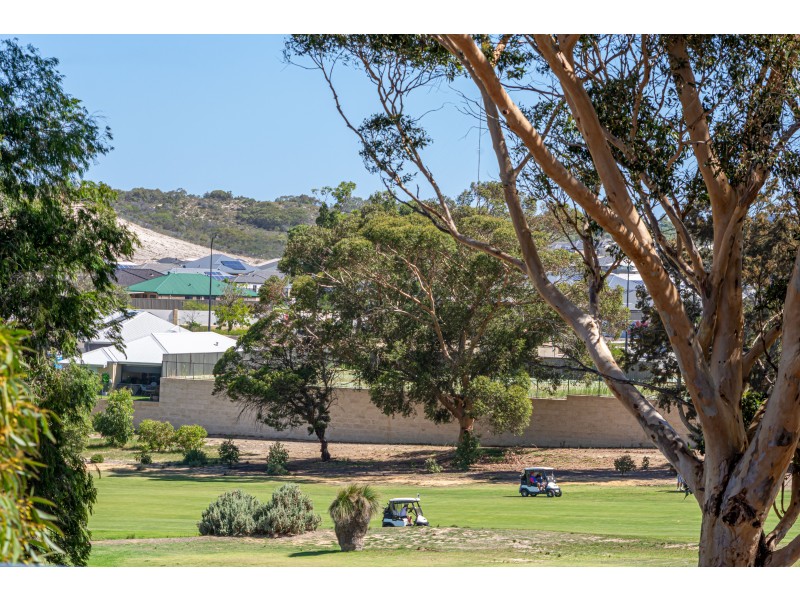 16 Bunker Crescent, Yanchep WA 6035