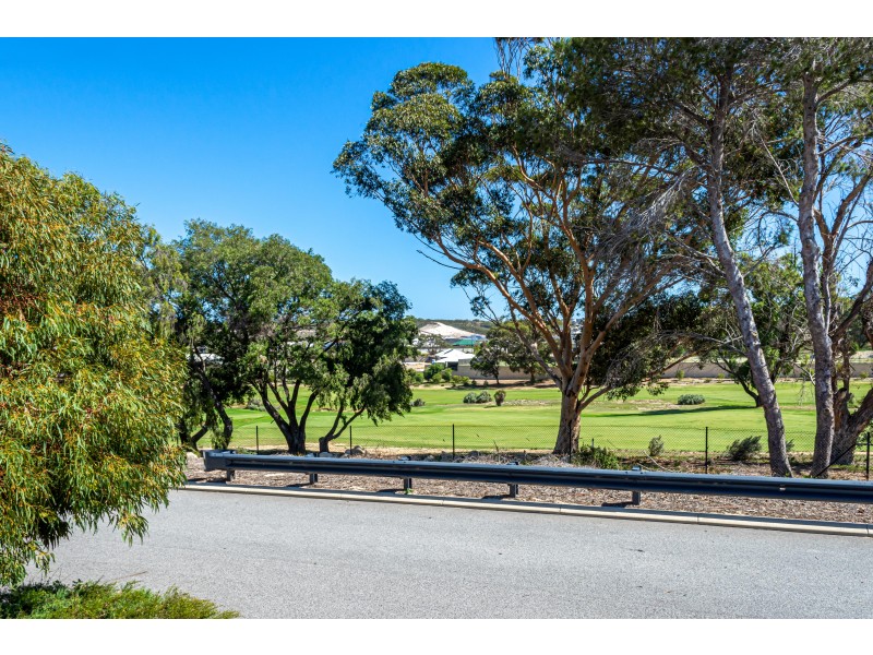 16 Bunker Crescent, Yanchep WA 6035