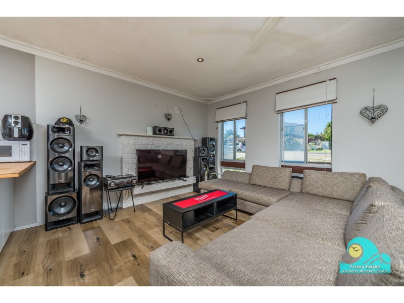 98 Brazier Road, Yanchep WA 6035