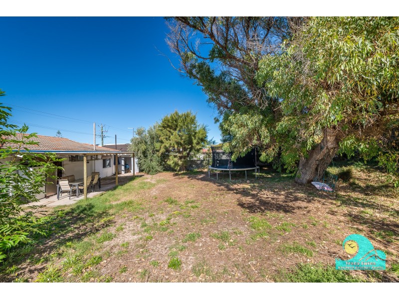 98 Brazier Road, Yanchep WA 6035