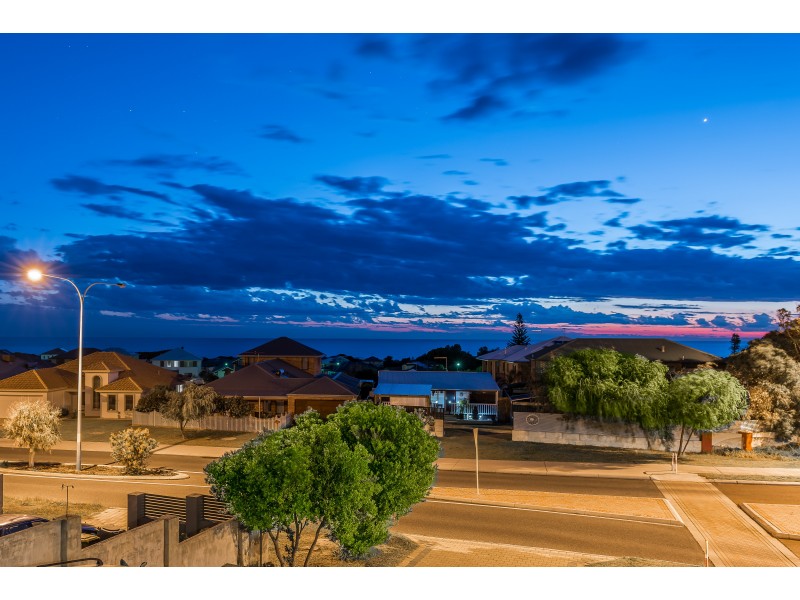 130 Lagoon Drive, Yanchep WA 6035