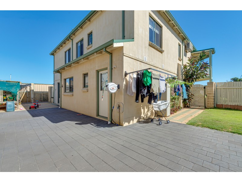 130 Lagoon Drive, Yanchep WA 6035