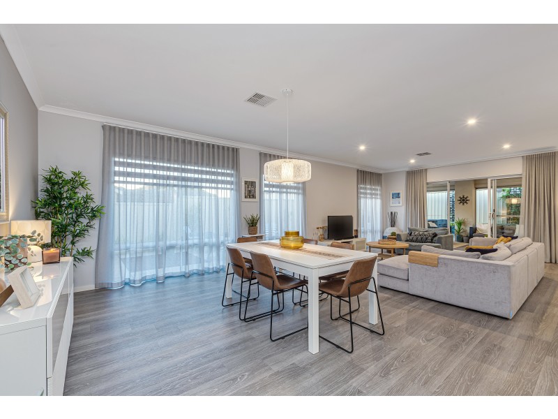 16 Bass Chase, Yanchep WA 6035