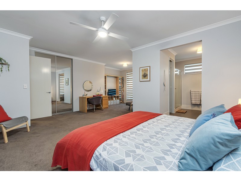 16 Bass Chase, Yanchep WA 6035