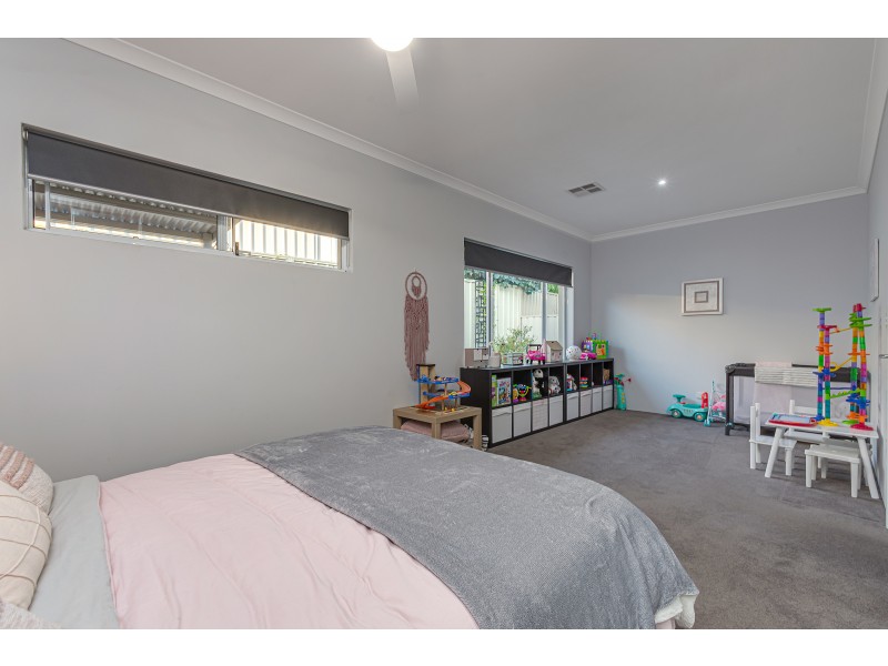 16 Bass Chase, Yanchep WA 6035