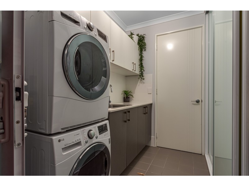 16 Bass Chase, Yanchep WA 6035