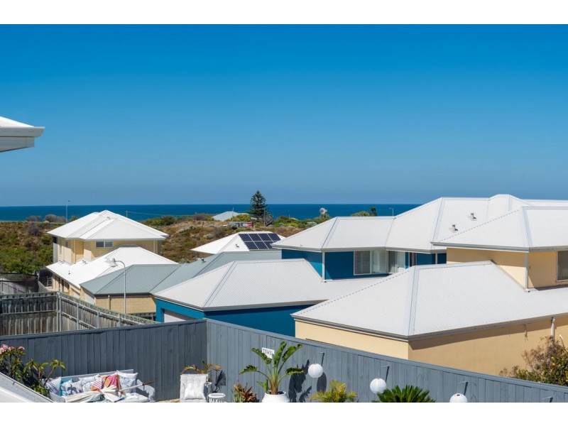 15 Seaside Avenue, Yanchep WA 6035